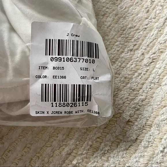 NWT Skin x J. Crew quilted robe - Picture 15 of 16